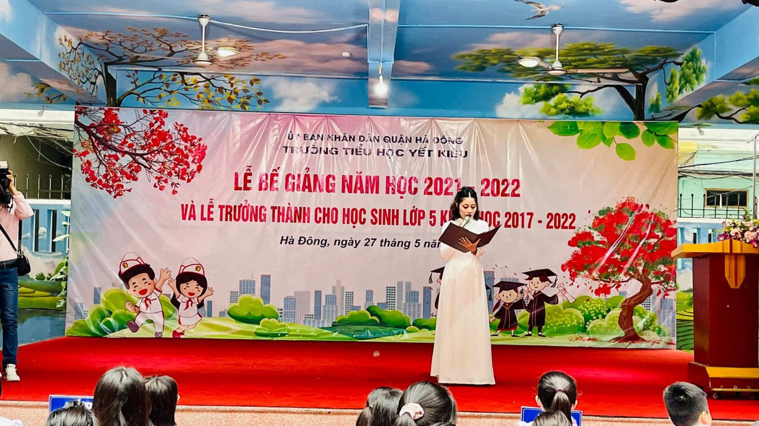 Lễ trưởng thành cho học sinh lớp 5 niên khóa 2017 - 2022.